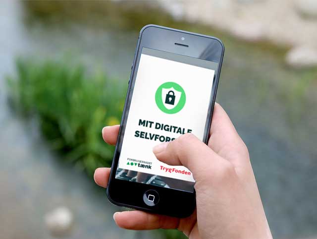 telefon-med-mit-digitale-selvforsvar.jpg